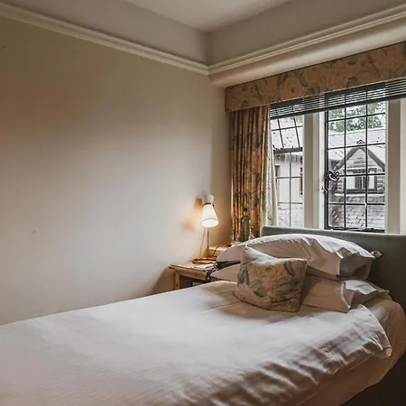 Cragwood Hotel 4*