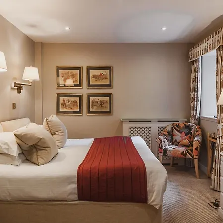 Cragwood Hotel