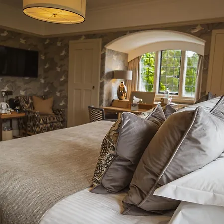 Hotel Cragwood 4*