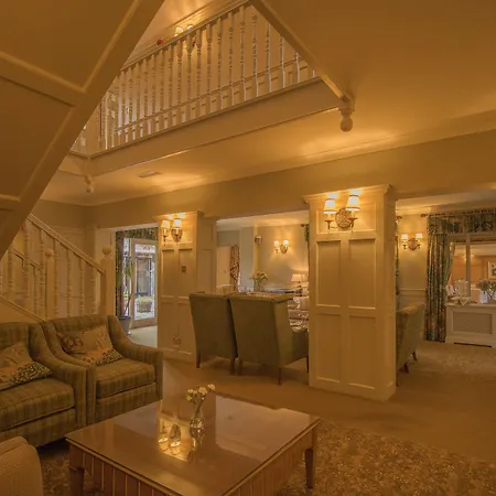 Hotel Cragwood 4*
