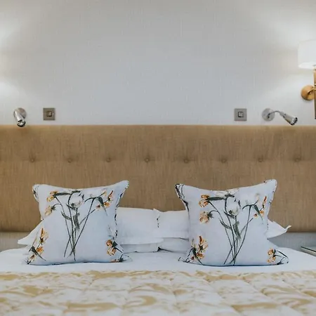 Cragwood Hotel 4*