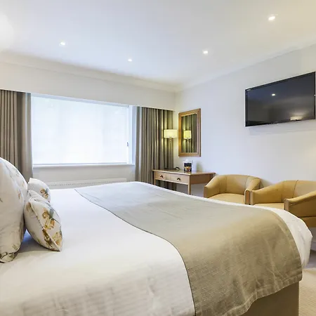 Hotel Cragwood 4*