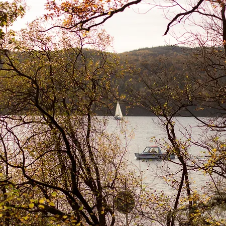 Cragwood מלון 4*